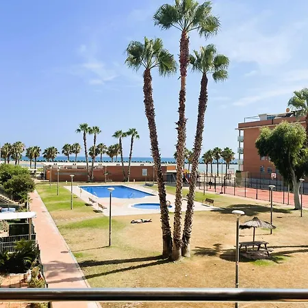 Rose - Primera Linea De Mar, Piscina, Wifi, Parquing *