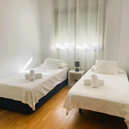 Rose - Primera Linea De Mar, Piscina, Wifi, Parquing アパート クベリャス